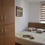 Lovely 1-Bedroom Rental Unit With Free Parking